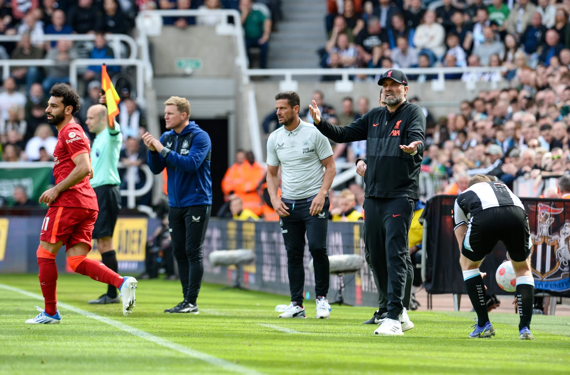 Tension in the air: Newcastle take on Liverpool in crucial Sunday clash